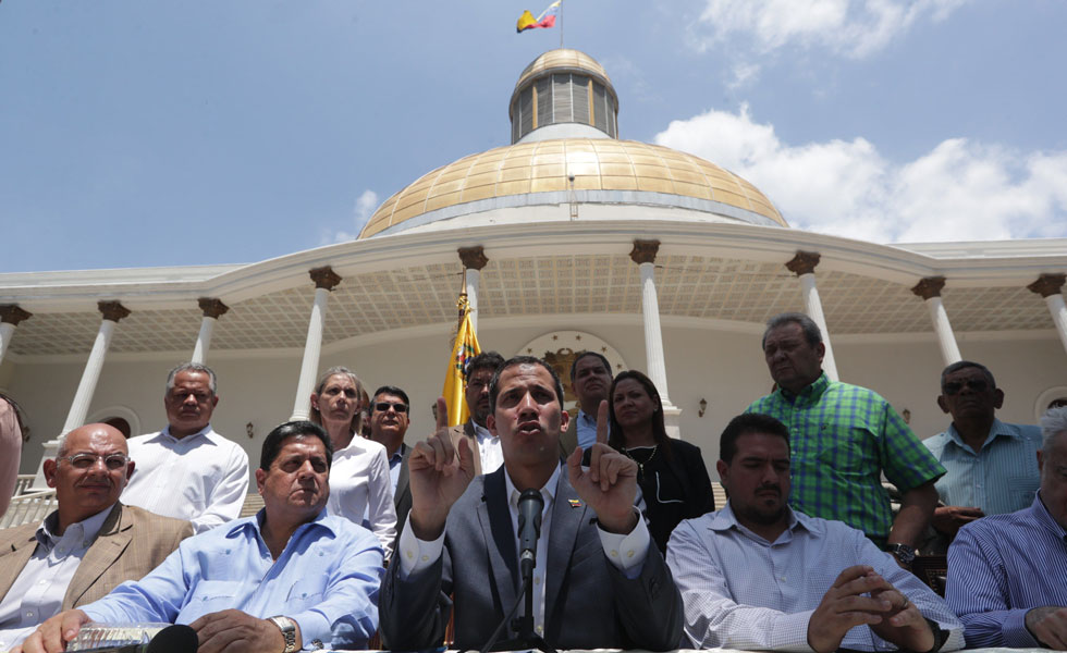 10131036Juan-Guaido-Parlamento-Venezuela-Efe