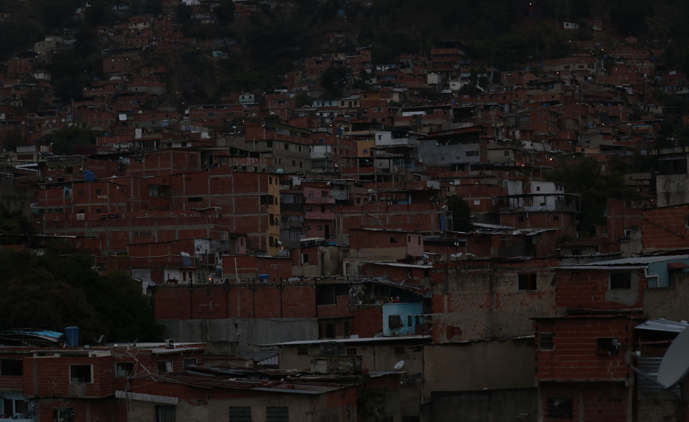 11214430Venezuela-Apagon-Casa-Pobre-Efe