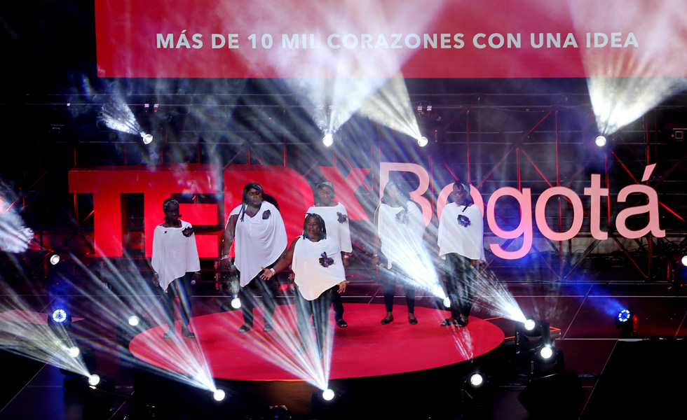 15212828Cantoras-Bojaya-Tedx-Bogota-Efe