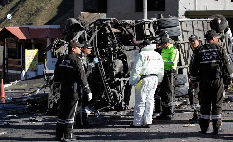 1571611Ecuador-Accidente-Heridos