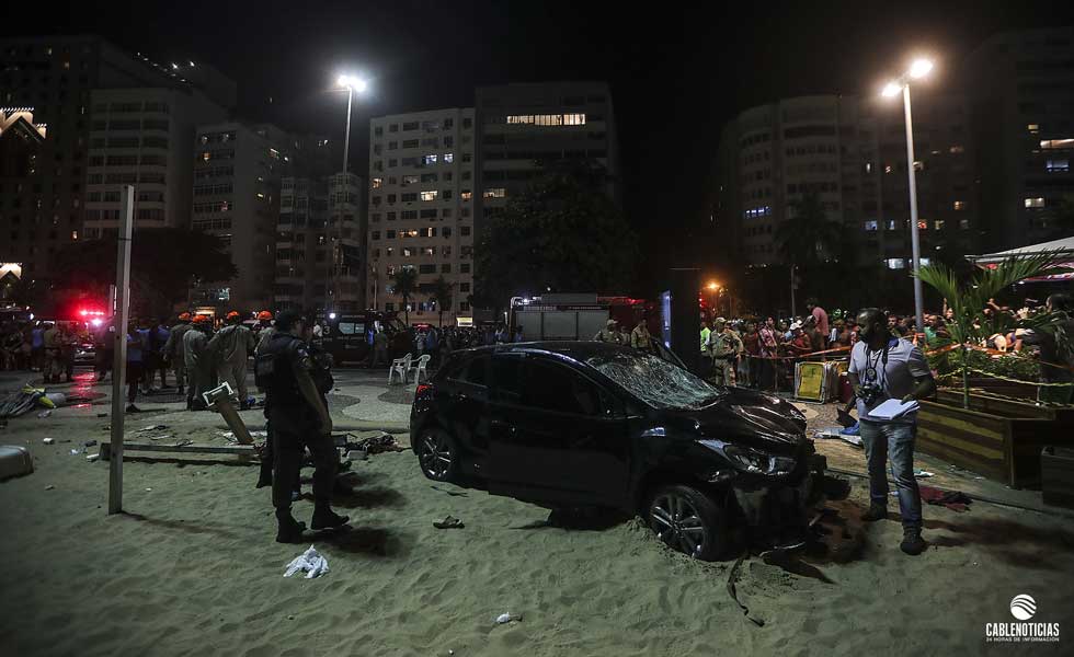 18201720Accidente-Copacabana-Brasil-Efe