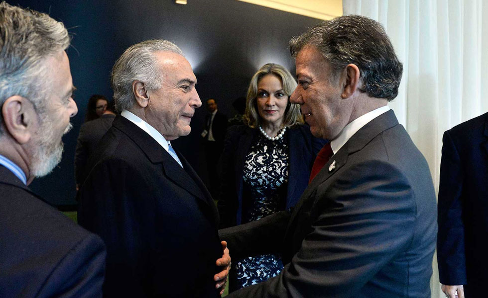 20104643Temer-Santos