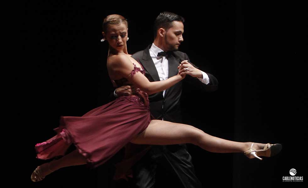 Encanto Del Baile Mantiene La Vitalidad Del Festival De Tango De Medellín Cablenoticias