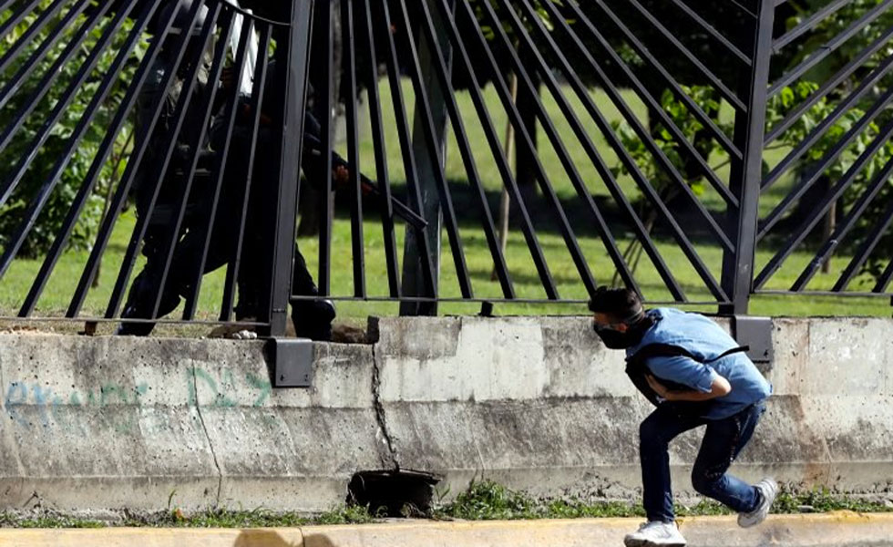 22174052Joven-asesinado-Venezuela