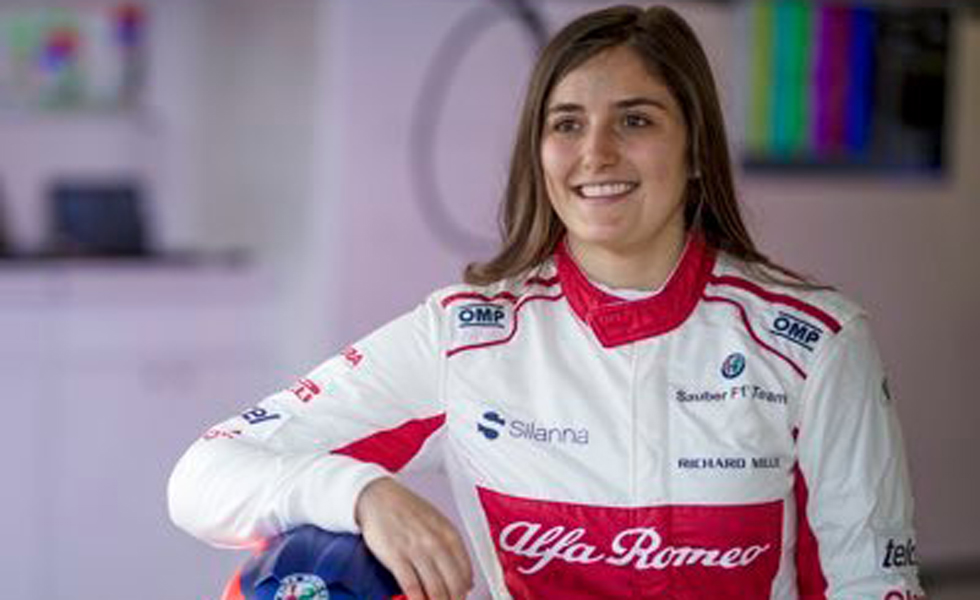 227241Tatiana-Calderon-Piloto-F1