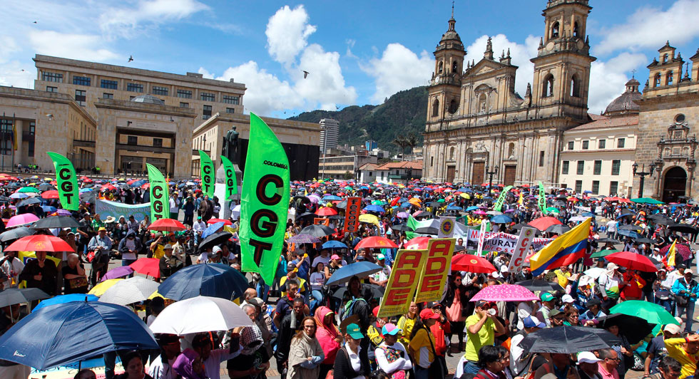 2384747Fecode-Sindicatos-Marcha-Protesta-Colombia-EFE