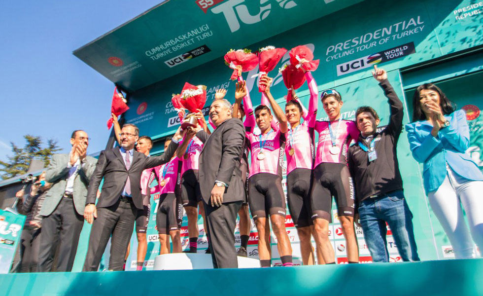 24172317Team-Manzana-Postobon