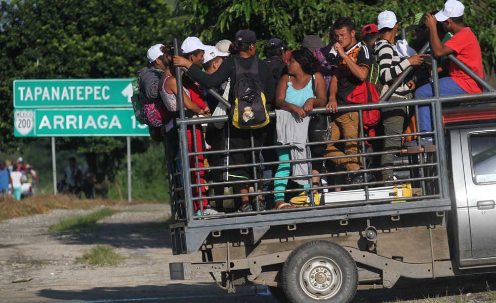 25181951Caravana-Honduras-EFE