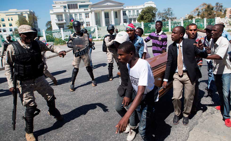 2671945Manifestantes-Haiti-Protestas-EFE