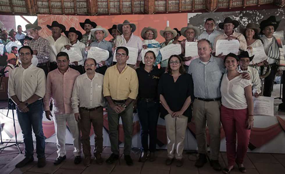 30125720Representantes-Cantos-Trabajo-Llano-AA