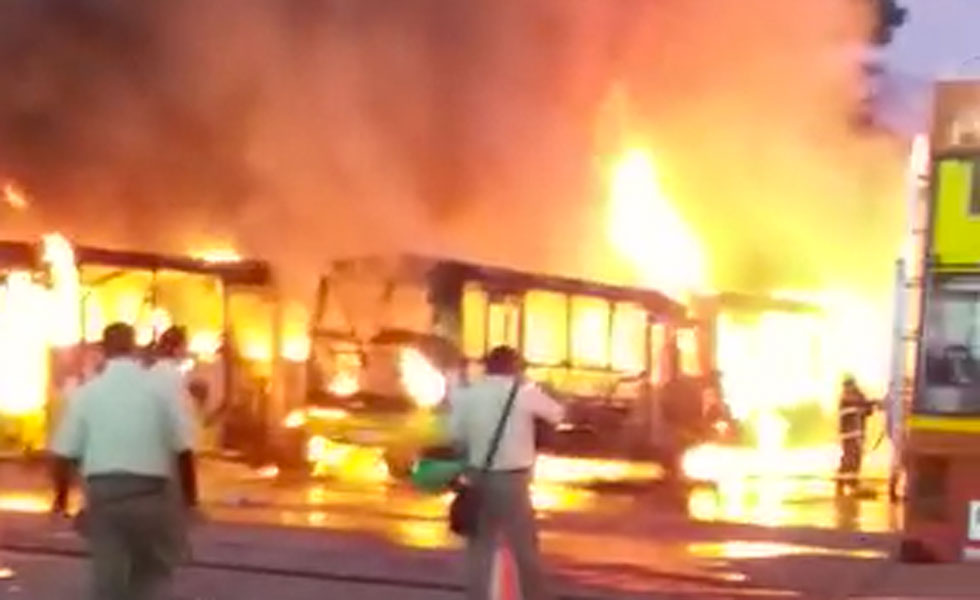 313403Incendio-Buses-Bucaramanga