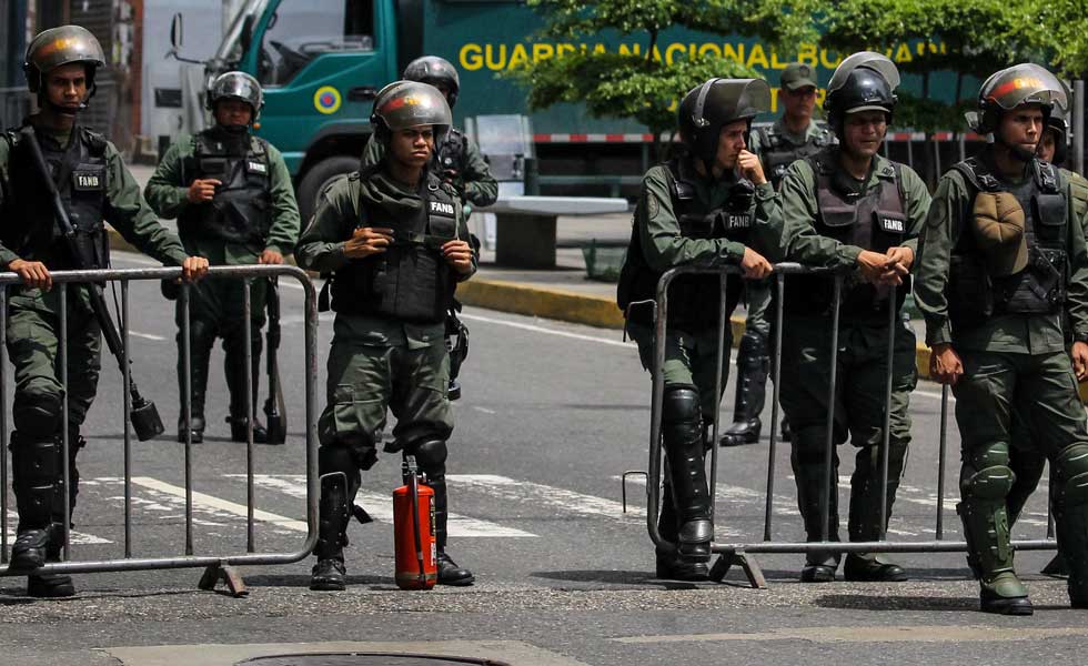 692659Militares-Guardia-Venezuela-EFE