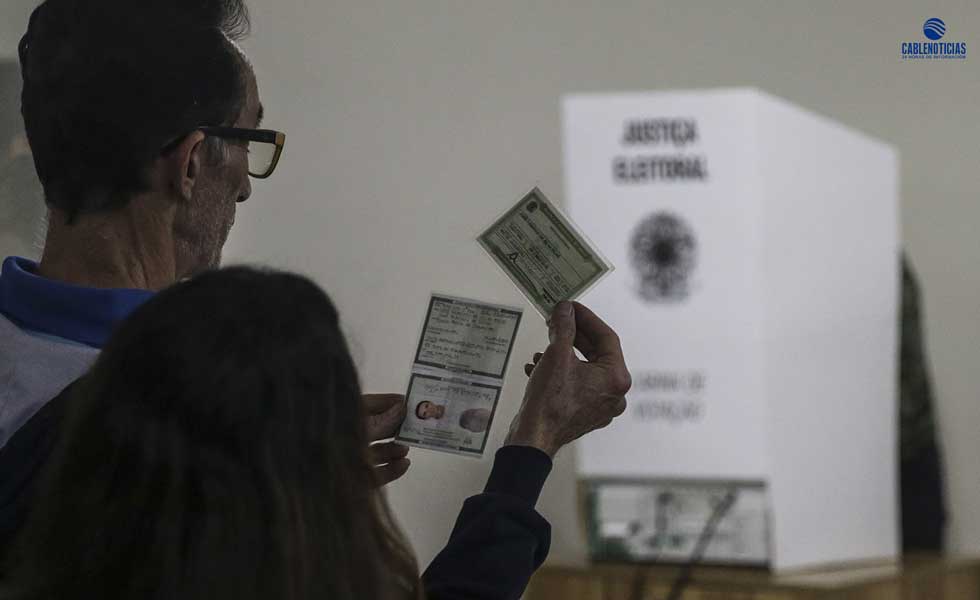 7153218Elecciones-Brasil-Votacion-Efe