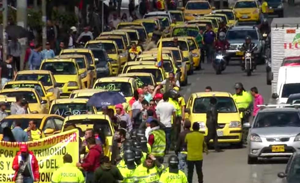 1020577Paro-Taxis-Bogota-Movilidad
