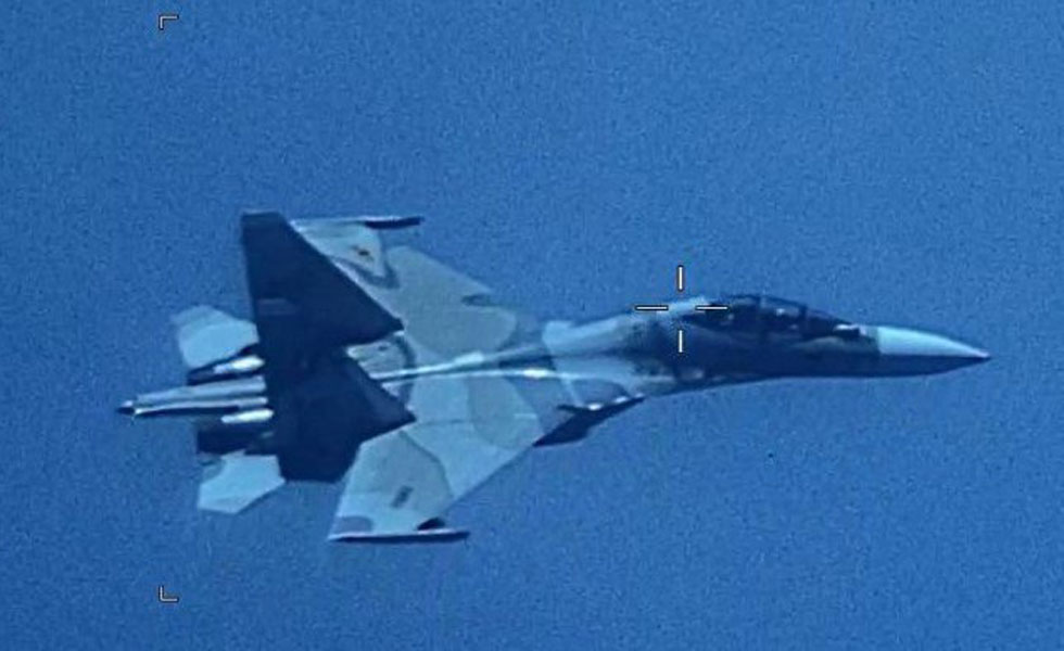 21151357Avion-Sukhoi-Su-30-Venezolano-EEUU-Efe
