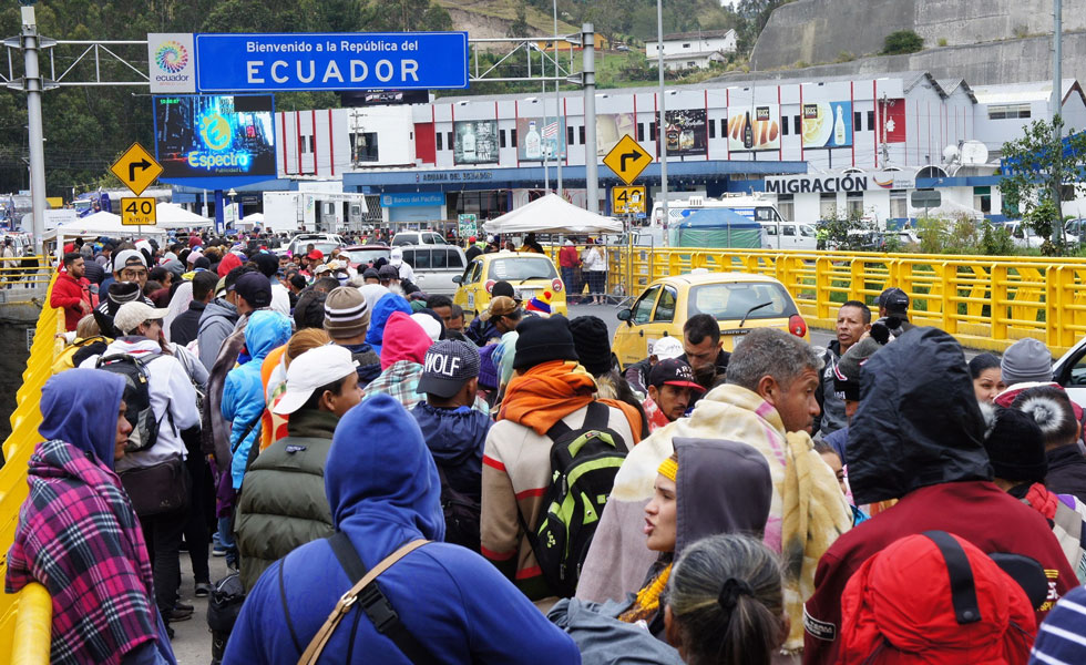 2317450Venezolanos-Frontera-Ecuador-Migracion-Efe