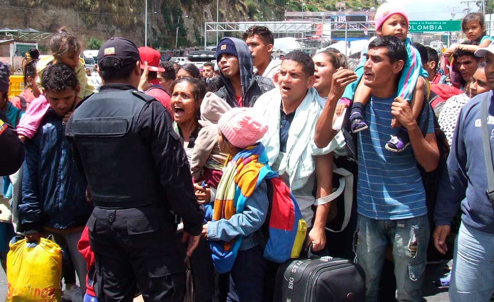 277451Migrantes-Venezuela-Ecuador-Frontera-EFE