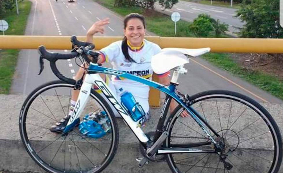 Yadi-Fernandez-ciclista-TWof