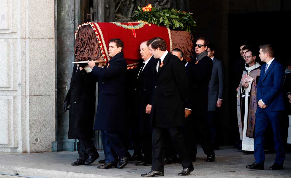 Exhumacion-Restos-Francisco-Franco-Valle-Caidos-EFE