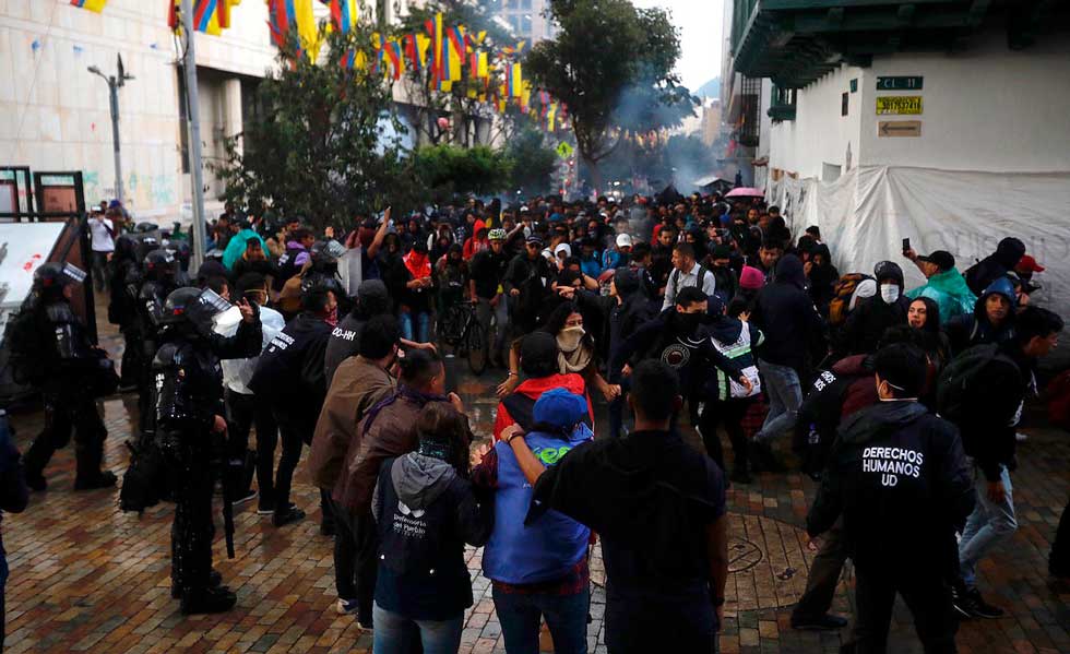 Marchas-Bogota-Plaza-Bolivar-Esmad-EFE