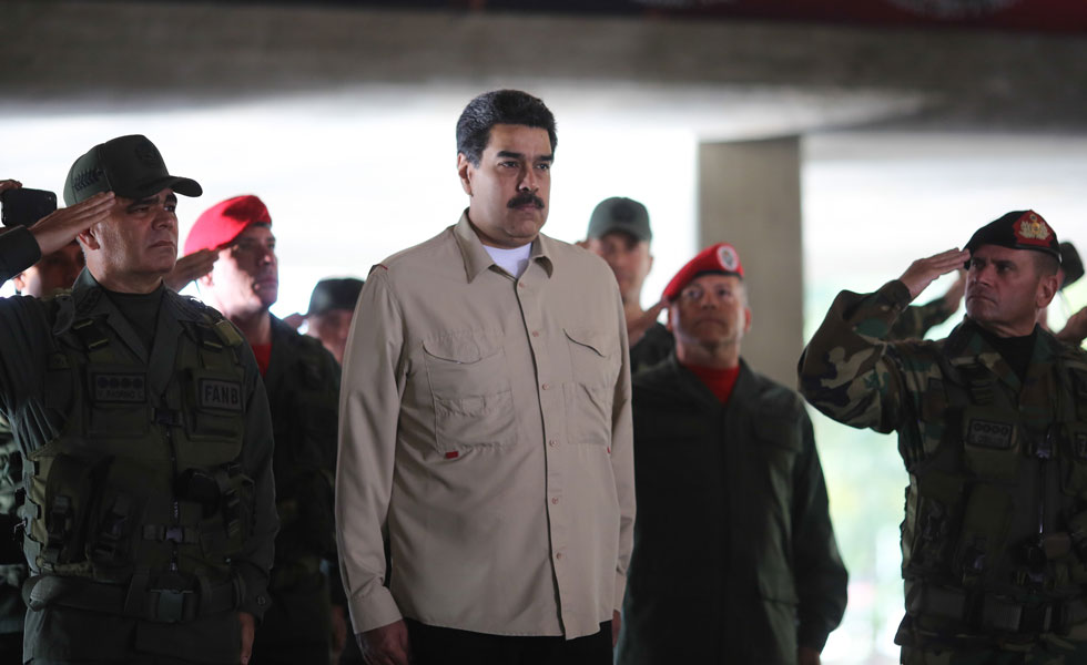 Nicolas-Maduro-Presidente-Guardia-Venezuela-Efe