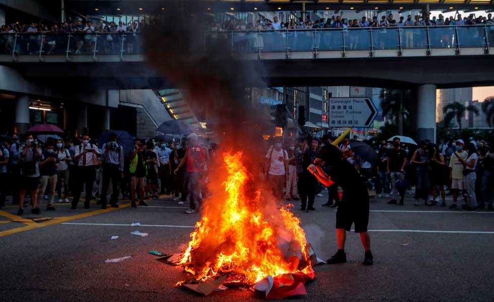 Protesta-Hong-Kong-Mascaras-Disturbios-EFE
