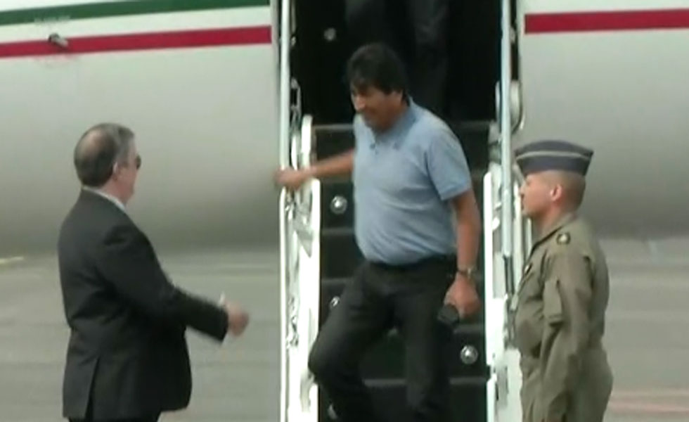 Evo-Morales-Llegada-Mexico-Video
