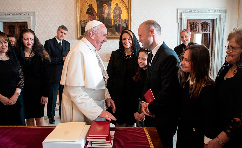 Primer-Ministro-Malta-Papa-Francisco-EFE