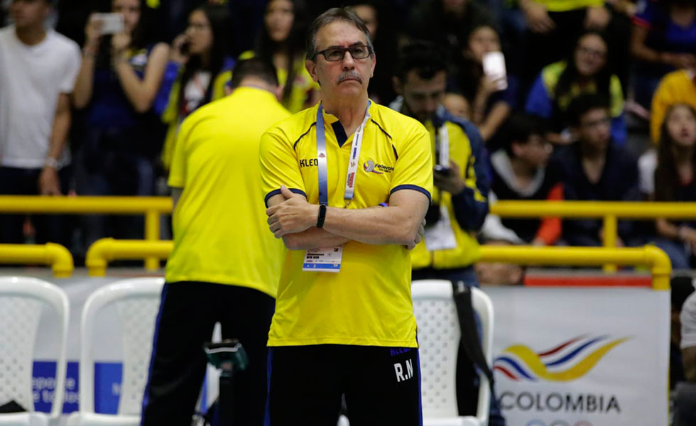 Antonio-Rizola-Entrenador-Colombia-Voleibol-Tw