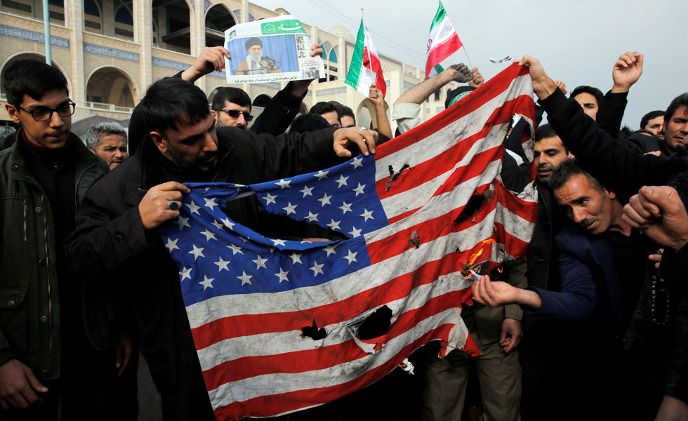 Iran-Ciudadanos-Bandera-EFE