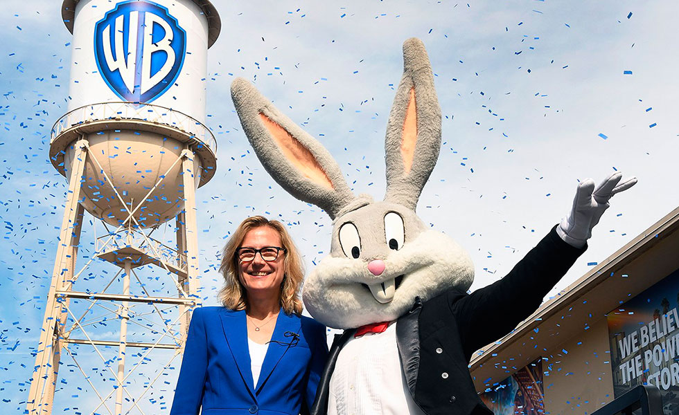 Warner-Bros-Buggs-Bunny-Ann-Sarnoff-Tw