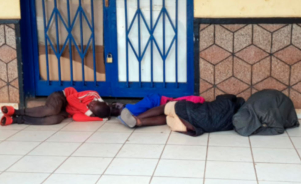 ruanda-negros-piso-durmiendo-reuters