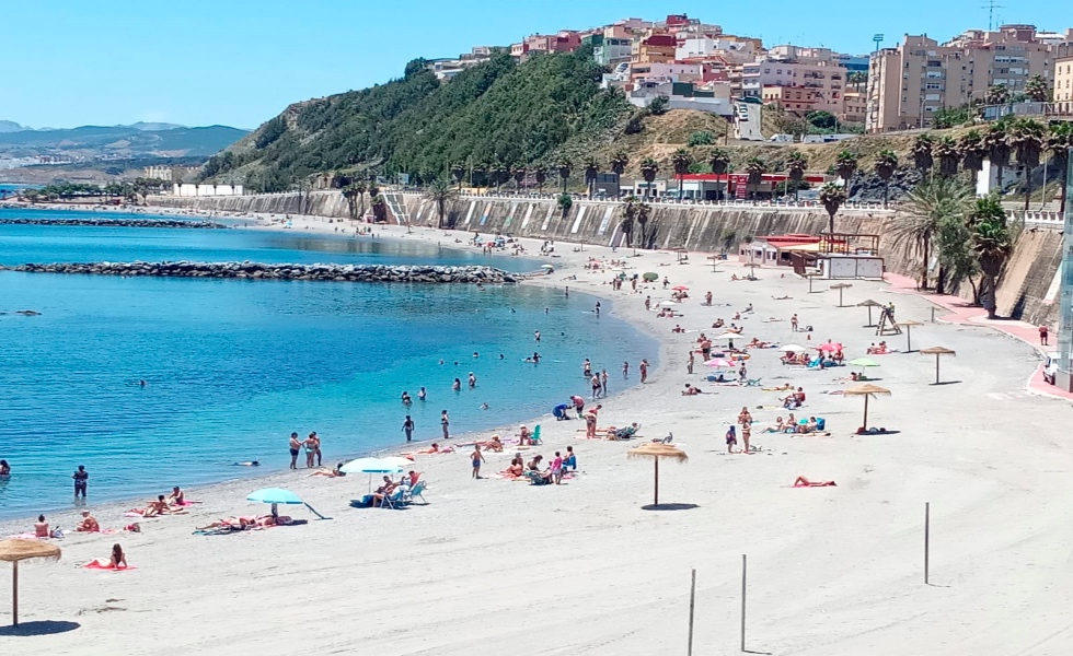 Ceuta inaugura temporada playas apelando a colaboración para respetar normas