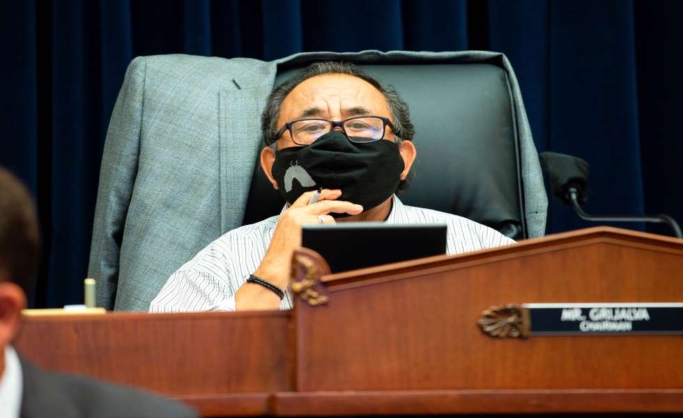 En la imagen, el legislador demócrata por Arizona Raúl Grijalva. EFE/Bonnie Cash/Archivo