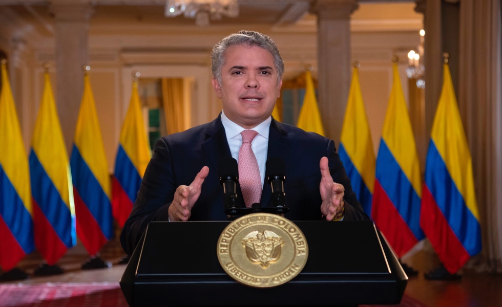 Bogota (Colombia), 22/09/2020.- A handout photo made available by the Colombian Presidency shows President Iván Duque during his speech before the 75th General Assembly of the United Nations (UN) in Bogot, Colombia, 22 September 2020. The president of Colombia, Ivan Duque, advocated this Monday before the United Nations General Assembly for multilateralism as the appropriate way to face the coronavirus pandemic in the world. "The solution is within our reach. A global problem requires global solutions, so only through multilateralism, international cooperation and global governance can we mitigate the serious consequences of this pandemic and thus build a better planet," he said. in his pre-recorded message for the UN 75th anniversary summit. EFE / Presidency of Colombia / ONLY EDITORIAL USE / NO SALES EFE/EPA/Nicolás Galeano / Colombian Presidency HANDOUT HANDOUT EDITORIAL USE ONLY/NO SALES