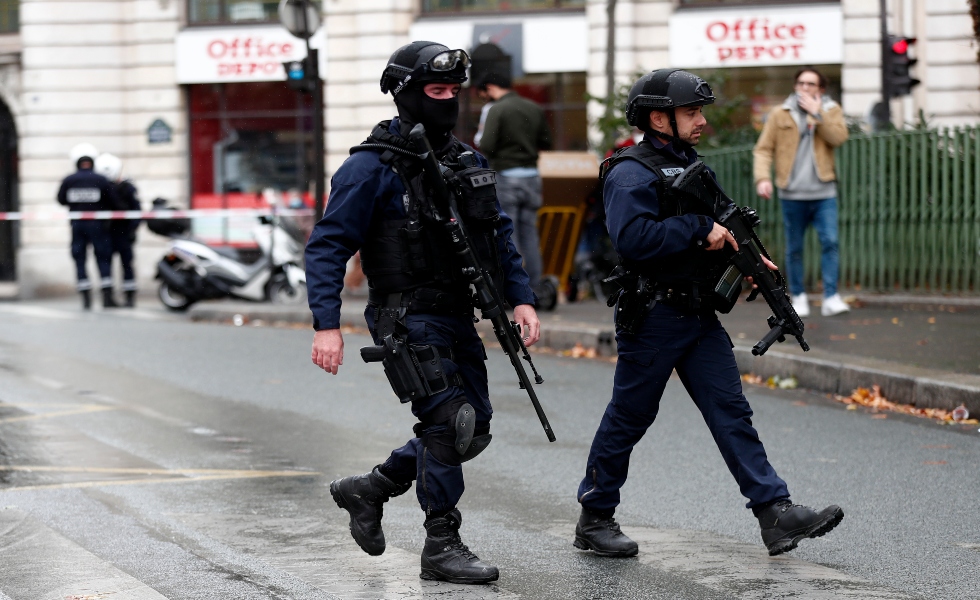 policia-paris-francia-atentado-efe