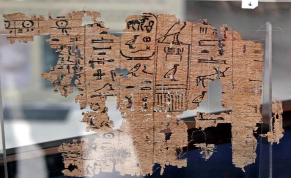 papiros-egipcios-escritura-efe