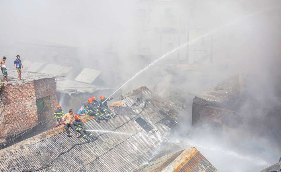 Incendio fábrica de Bangladesh - Foto: EFE