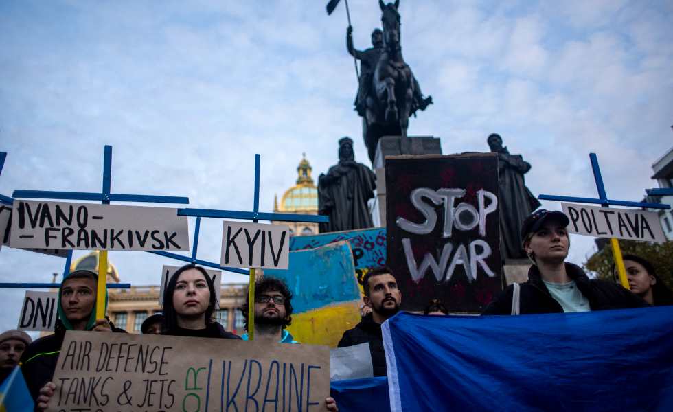 Protestas en contra de la guerra entre Ucrania y Rusia - Foto: EFE