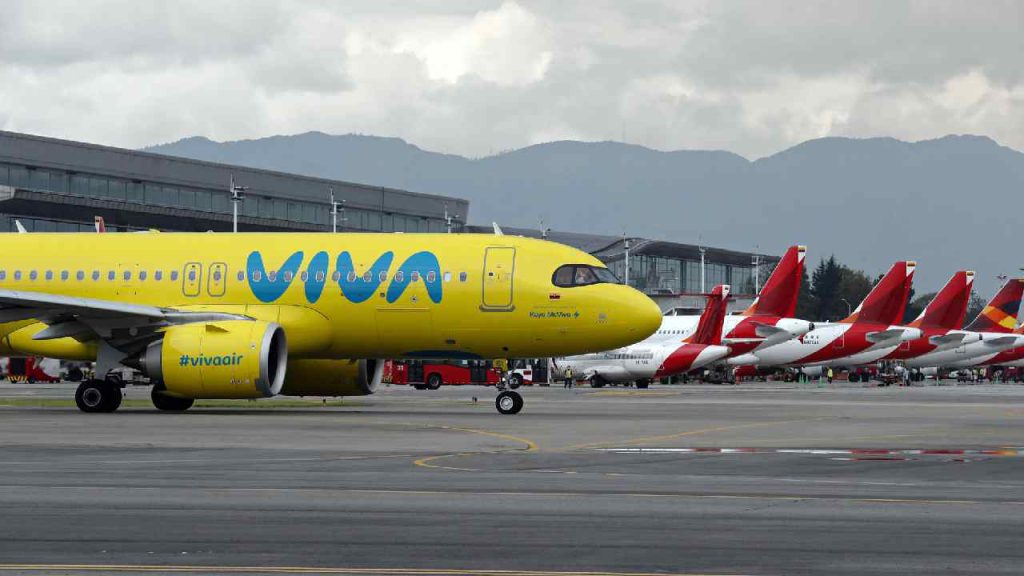 Autoridades someten a control a Viva Air en Colombia suspender vuelos