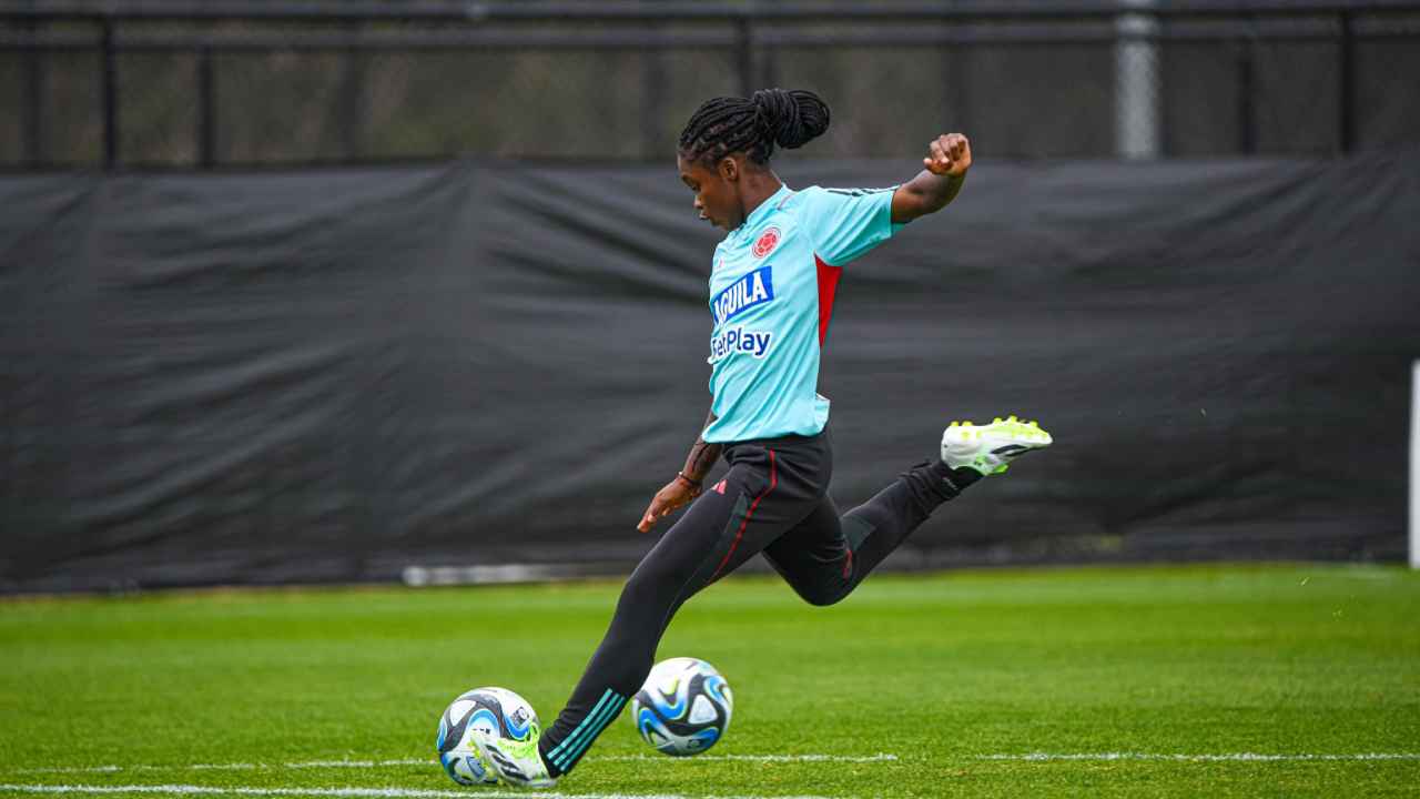 Linda Caicedo sufrió desmayo durante práctica de la Selección Colombia ...