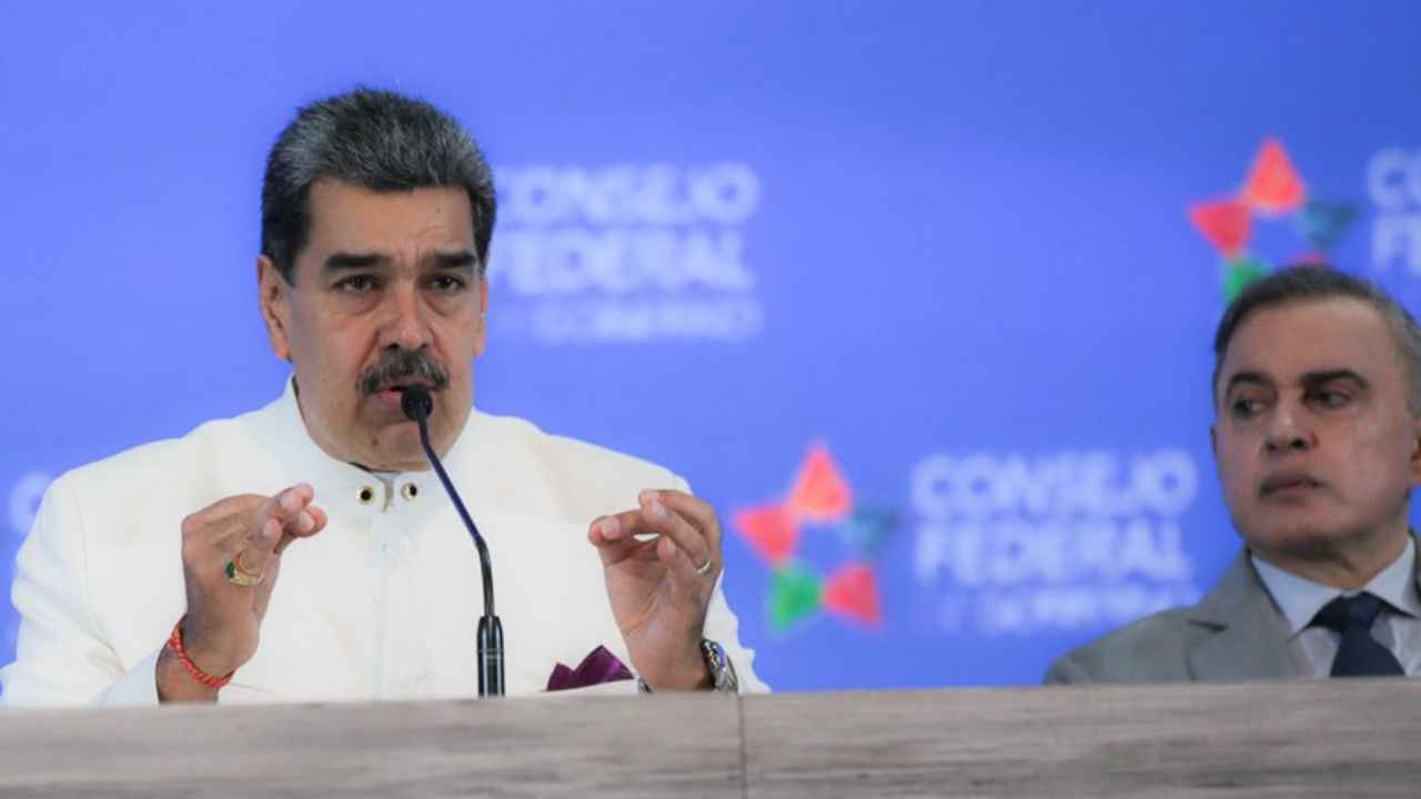 maduro-rechaza-amenazas-contra-petro